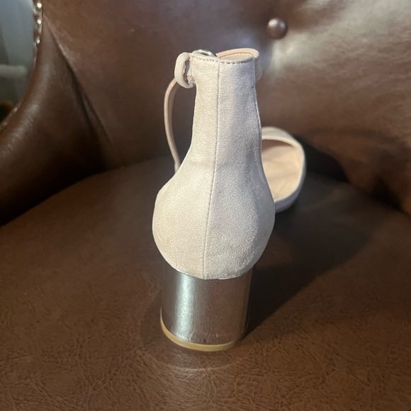 Aldo dressy blush pink sandals! - Picture 3 of 4